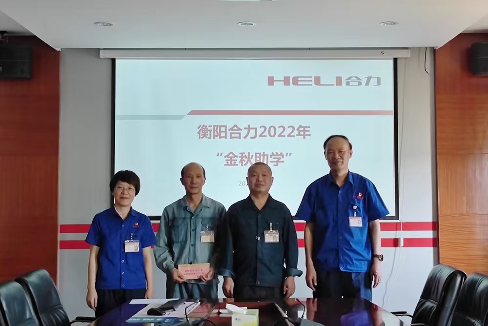 ½ðÇïÖúѧ.jpg ½ðÇïÖúѧ.jpg