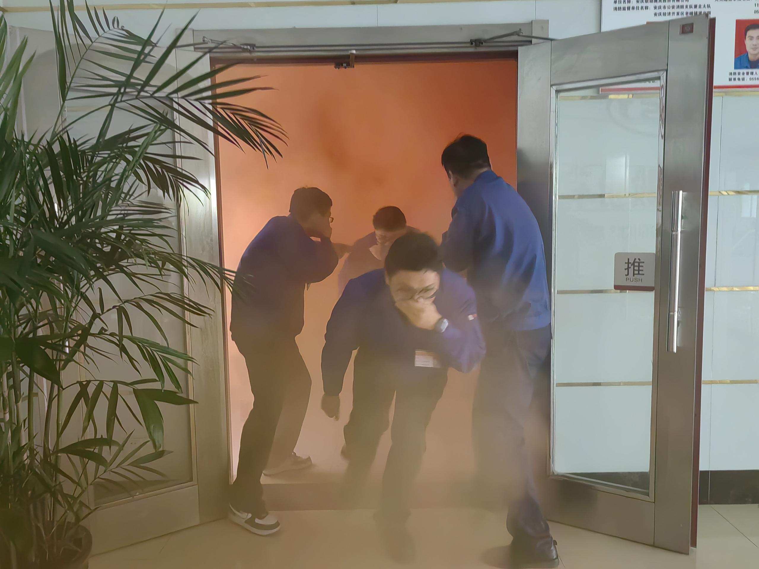 5.Ïû·ÀÓ¦¼±ÑÝÁ·.jpg 5.Ïû·ÀÓ¦¼±ÑÝÁ·.jpg